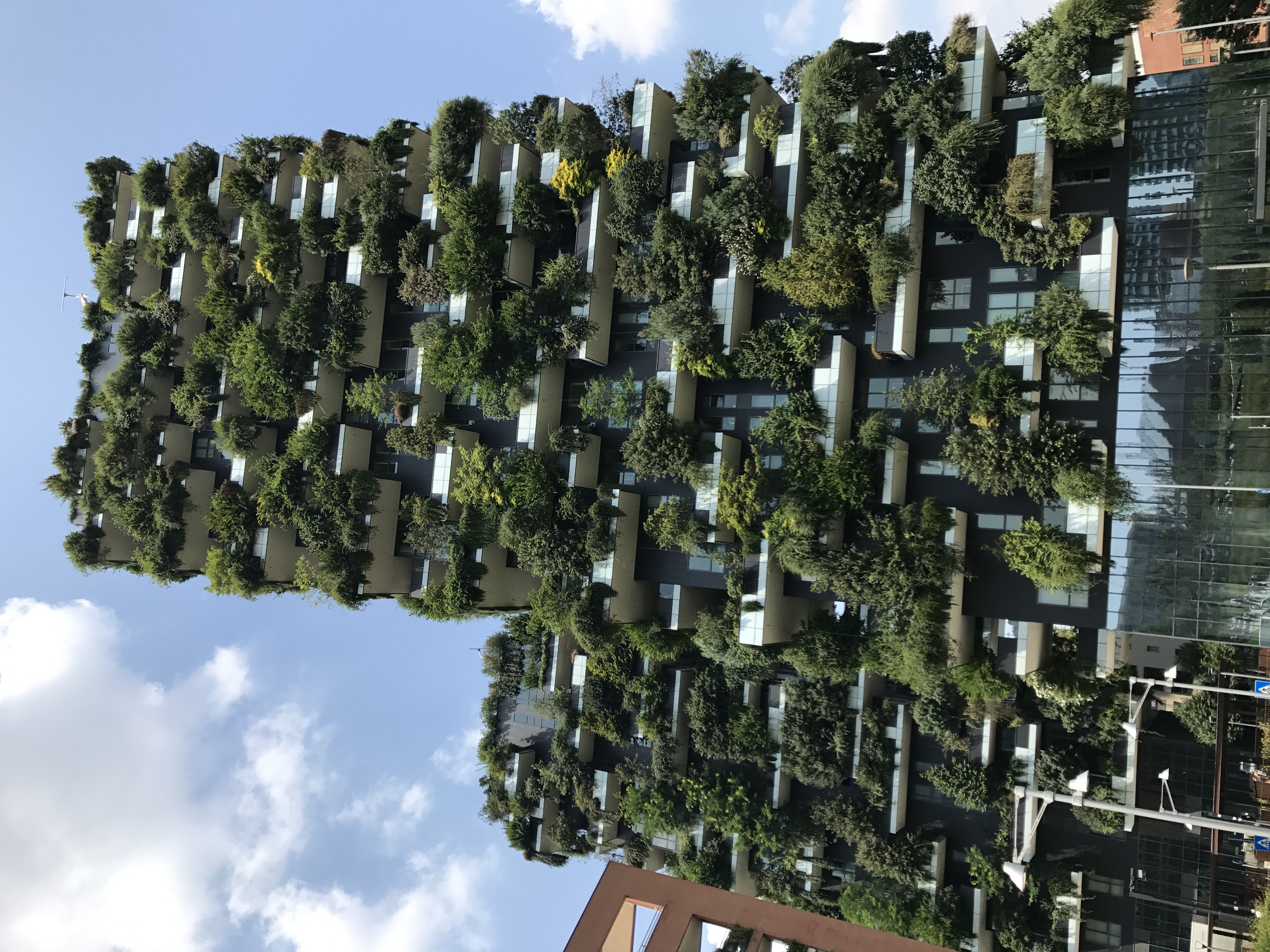 Bosco Verticale, Milan