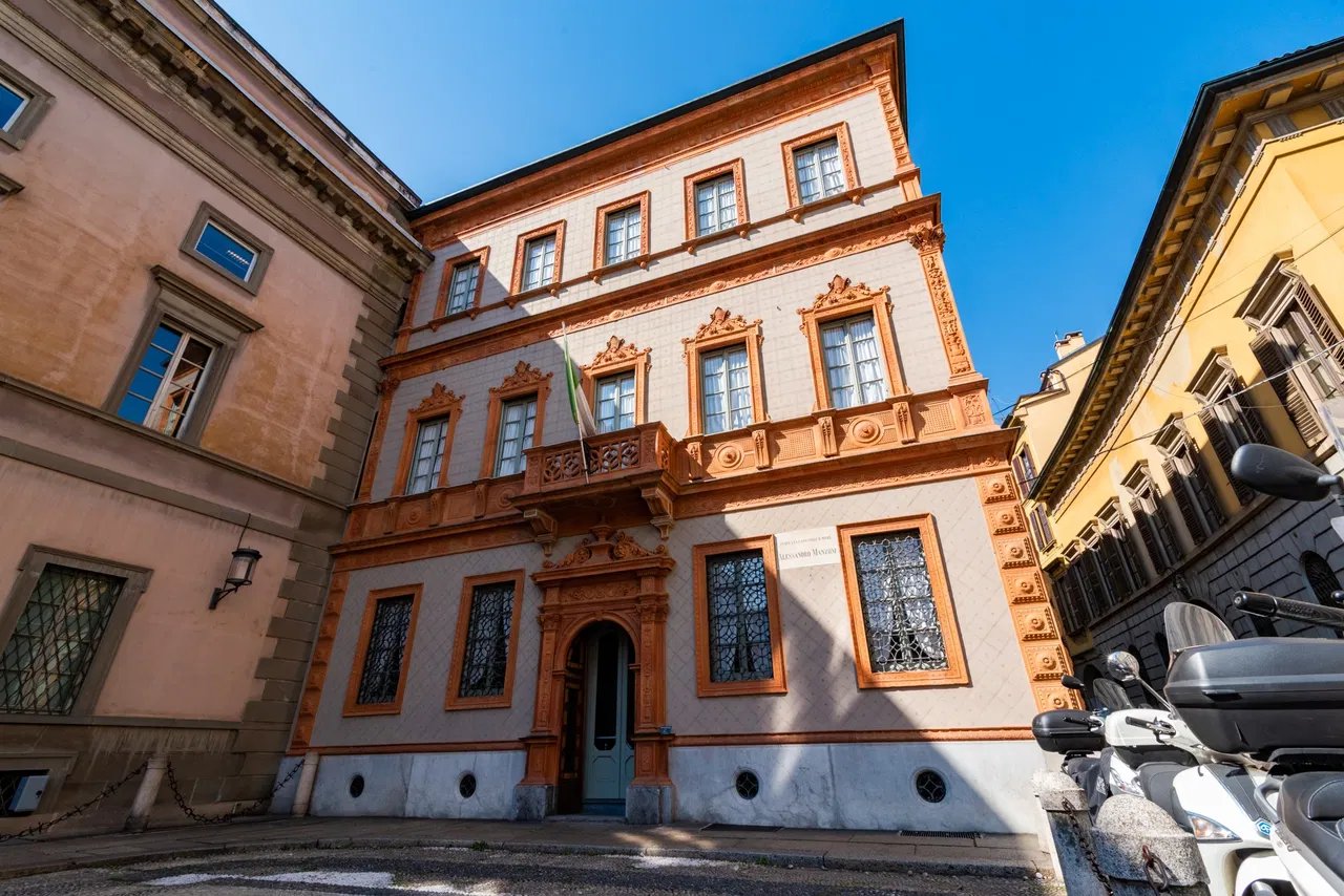 Casa Manzoni, Via Morone, Milan